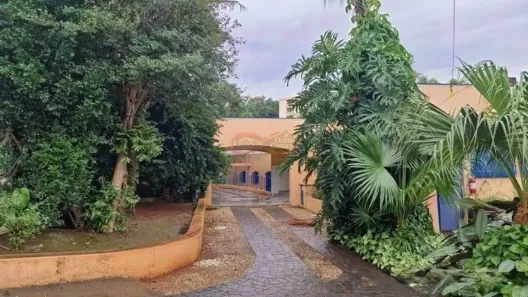 Imóvel Comercial com 3 Quartos para venda ou aluguel, 759m² no Vila Santa Cruz, Itatiba