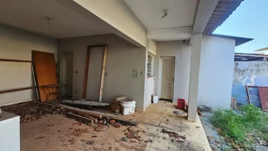 Sobrado com 4 Quartos para alugar, 300m² no Marília, Marília