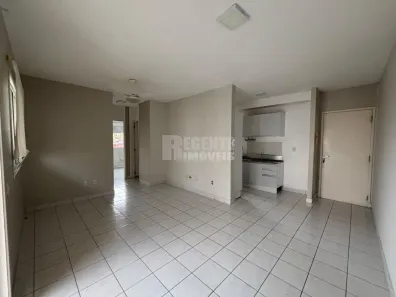 Apartamento com 2 Quartos para alugar, 65m² no Capoeiras, Florianópolis