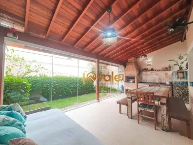 Casa de Condomínio com 3 Quartos à venda, 100m² no Condomínio Residence Club, Jacareí