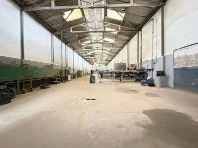Galpão/Depósito/Armazém para venda ou aluguel, 564m² no Bom Retiro, São Paulo