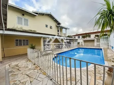 Sobrado com 3 Quartos à venda, 186m² no Indaiá, Caraguatatuba