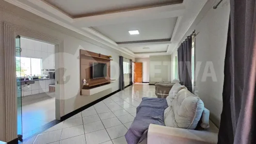 Casa com 4 Quartos à venda, 330m² no Tibery, Uberlândia
