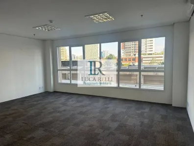 Sala Comercial para alugar, 55m² no Sítio Tamboré Alphaville, Barueri