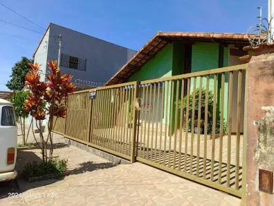 Casa com 5 Quartos à venda, 330m² no Jardim Europa, Sete Lagoas