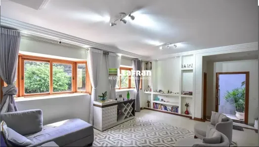 Casa com 3 Quartos à venda, 250m² no Parque Monte Alegre, Taboão da Serra