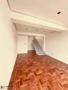 Sala Comercial com 2 Quartos à venda, 59m² no Mont Serrat, Porto Alegre