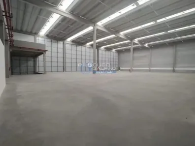Galpão/Depósito/Armazém para alugar, 2795m² no Parque Jaçatuba, Santo André