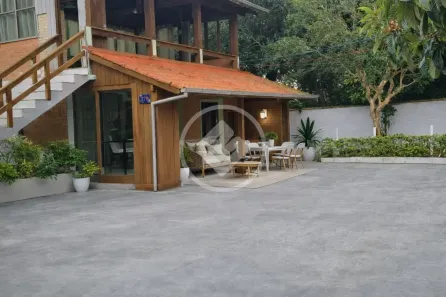 Casa com 4 Quartos à venda, 90m² no Armação do Pântano do Sul, Florianópolis