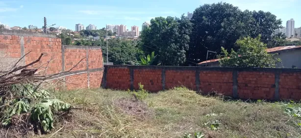 Lote/Terreno à venda, 200m² no Guará I, Brasília