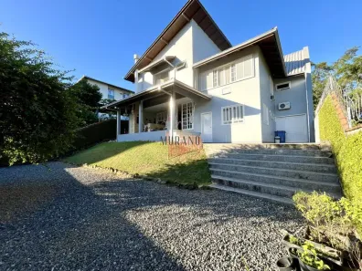 Casa com 4 Quartos à venda, 314m² no Costa e Silva, Joinville