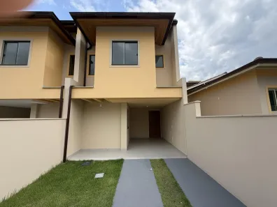 Sobrado com 2 Quartos à venda, 120m² no Forquilhas, São José