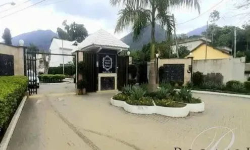 Casa com 3 Quartos para alugar, 130m² no Vargem Grande, Rio de Janeiro