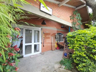 Casa com 6 Quartos à venda, 210m² no Rio Tavares, Florianópolis