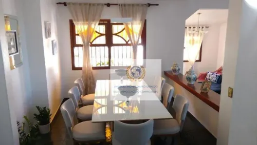 Casa com 5 Quartos para alugar, 278m² no Vila Virgínia, Campinas