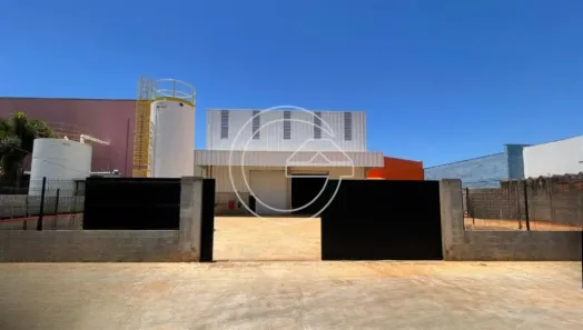 Imóvel Comercial para alugar, 1500m² no Centro, Marília