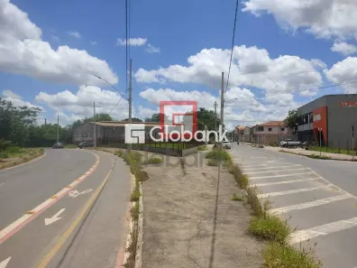Ponto Comercial para alugar, 900m² no Dona Gregória, Montes Claros