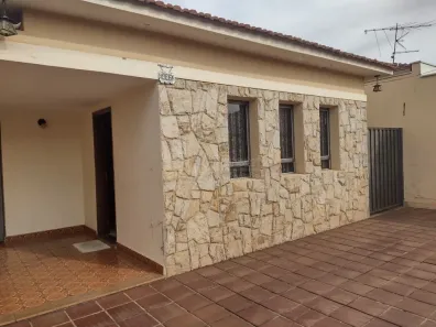 Casa com 3 Quartos à venda, 153m² no Centro, Araraquara