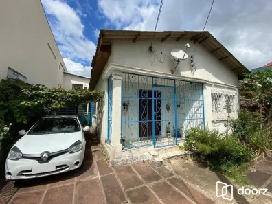 Casa com 2 Quartos à venda, 180m² no Azenha, Porto Alegre