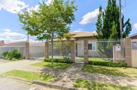 Casa com 3 Quartos à venda, 180m² no Orleans, Curitiba