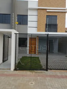 Casa com 3 Quartos à venda, 126m² no Colúmbia, Londrina