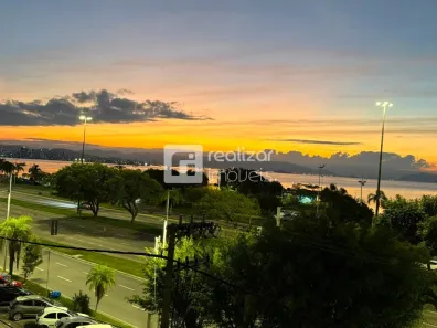 Apartamento com 4 Quartos para alugar, 161m² no Centro, Florianópolis
