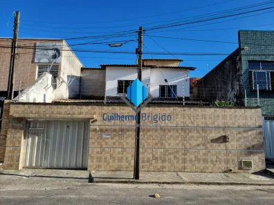 Casa com 7 Quartos à venda, 212m² no José Bonifácio, Fortaleza