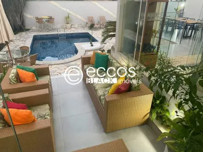 Casa de Condomínio com 5 Quartos à venda, 300m² no Nova Uberlândia, Uberlândia
