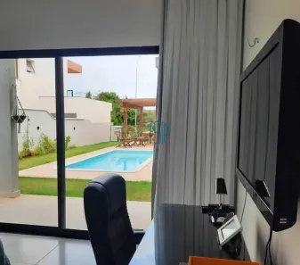 Casa de Condomínio com 3 Quartos à venda, 210m² no Cajupiranga, Parnamirim