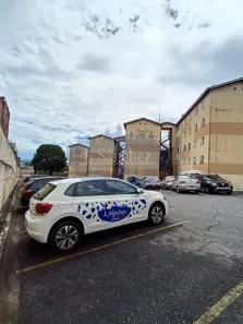 Apartamento com 2 Quartos para alugar, 54m² no Jardim Odete, Itaquaquecetuba