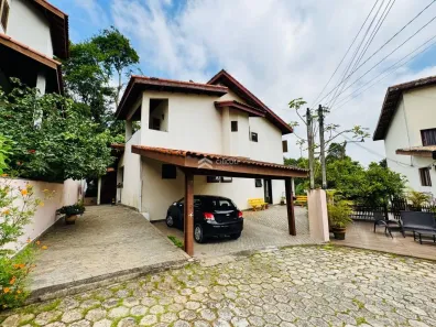 Casa de Condomínio com 3 Quartos à venda, 230m² no Chácara Pavoeiro, Cotia