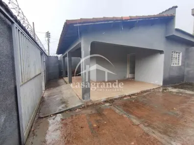 Casa com 3 Quartos à venda, 93m² no Santa Mônica, Uberlândia