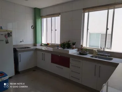 Apartamento com 3 Quartos à venda, 252m² no Centro, Divinópolis