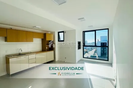 Apartamento com 2 Quartos para alugar, 57m² no Serraria, São José