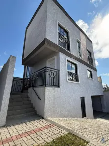 Casa com 3 Quartos à venda, 207m² no Capão Raso, Curitiba