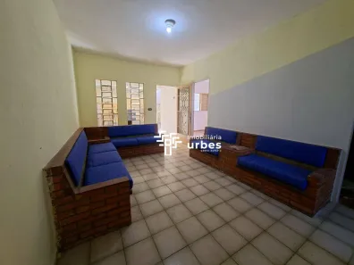 Casa com 3 Quartos para alugar, 242m² no São Luiz, Americana