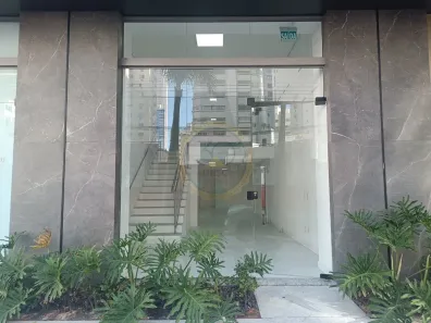 Sala Comercial para alugar, 57m² no Pioneiros, Balneário Camboriú
