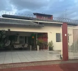 Casa com 3 Quartos à venda, 169m² no Jardim São Francisco de Assis, Londrina