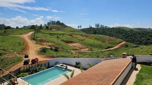 Lote/Terreno à venda, 600m² no Jardim São Gabriel, Jacareí