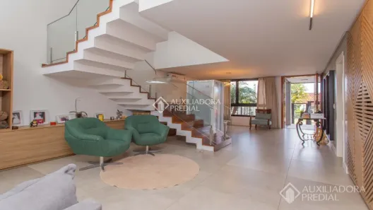 Casa com 3 Quartos à venda, 320m² no Vila Assunção, Porto Alegre