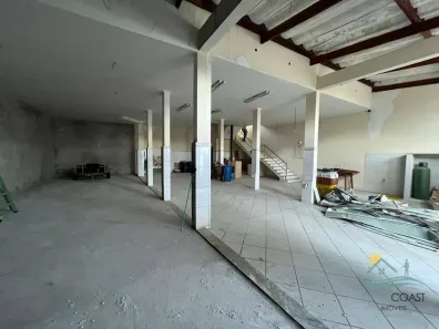 Galpão/Depósito/Armazém à venda, 400m² no Vila Amélia, São Sebastião
