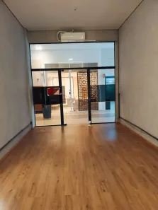 Sala Comercial à venda, 87m² no Chácara Floresta, Botucatu
