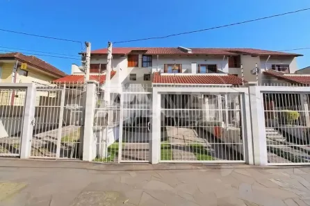 Casa com 3 Quartos à venda, 226m² no Jardim Itu, Porto Alegre