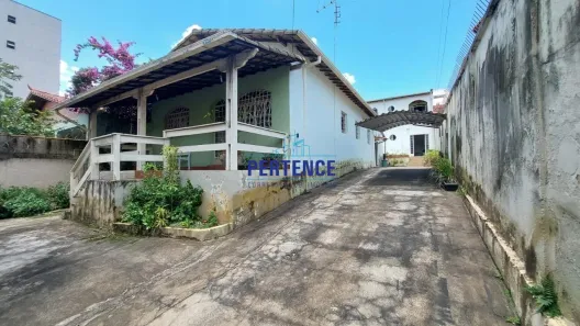 Casa com 6 Quartos à venda, 246m² no Santa Inês, Belo Horizonte