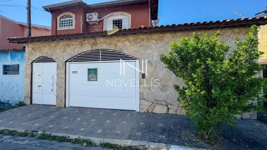 Casa com 3 Quartos para alugar, 180m² no Jardim Pereira do Amparo, Jacareí