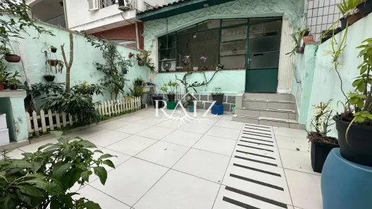 Sobrado com 3 Quartos à venda, 185m² no Campo Grande, Santos