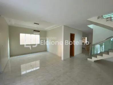 Casa com 3 Quartos para alugar, 335m² no Segismundo Pereira, Uberlândia