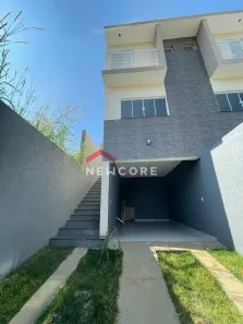 Casa com 3 Quartos à venda, 135m² no Jardim Mirna, Taboão da Serra