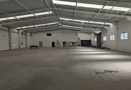 Galpão/Depósito/Armazém à venda, 710m² no Conceição, Diadema