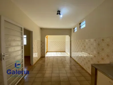 Casa com 3 Quartos para alugar, 138m² no Independência, Ribeirão Preto